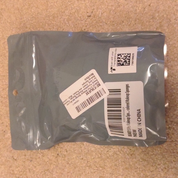 New! Cosmetic travel bag and cosmetic tools set - Picture 11 of 15